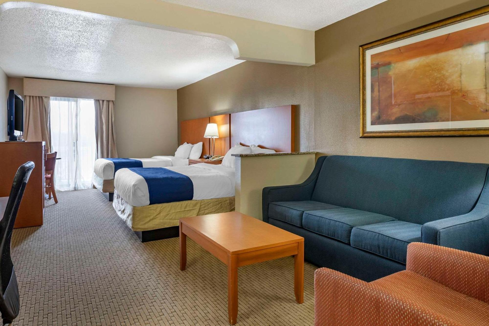 Comfort Suites Auburn Hills-Detroit Bagian luar foto